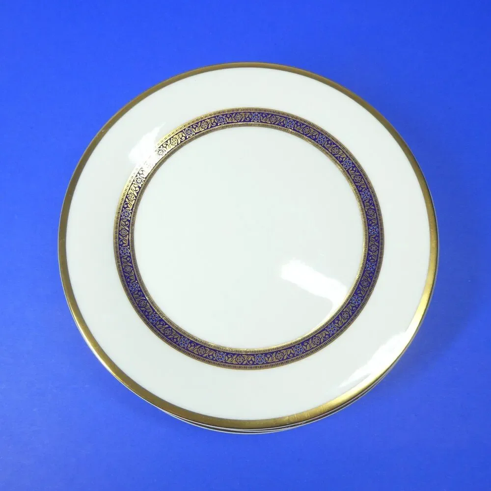 Royal Doulton Harlow - 8 Salad Luncheon Plates 8